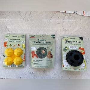 Woof Pupsicle Silicone Pet Treat Tray with Refill Set